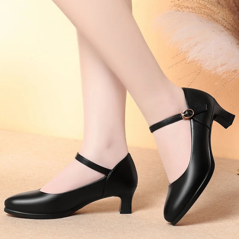 5cm Heels Comfortable Work Pumps – Non-Slip Black Office Shoes for Women, Size 35–40 | حذاء كعب 5 سم نسائي للعمل – أسود مريح وغير قابل للانزلاق للمضيفات والموظفات، المقاسات من 35 إلى 40