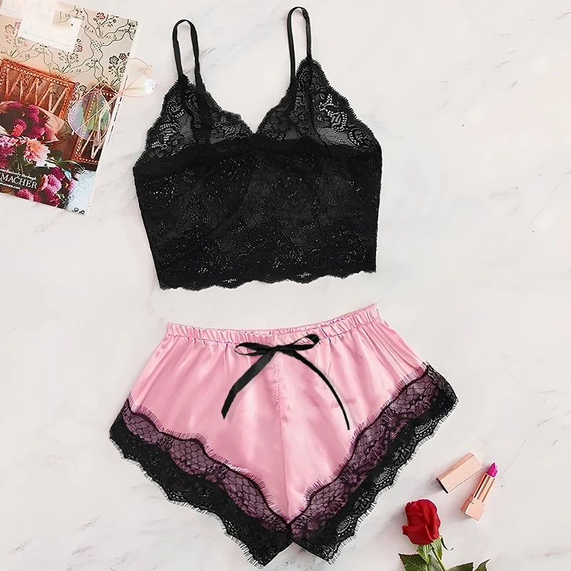 🌸 2025 Sexy Lace Pajama Set for Women 👗 – 2-Piece See-Through Sleepwear with Suspender Top & Shorts | طقم بيجاما دانتيل نسائي صيفي 2025 – شفاف من قطعتين مع شورت وتوب برباط