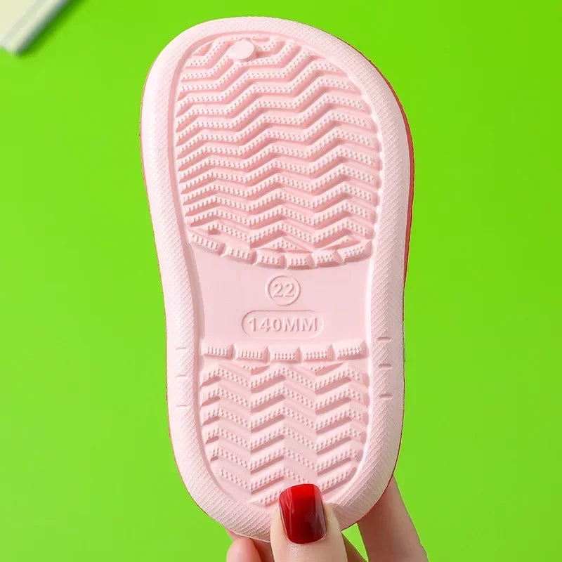 🦕 Kids Summer Garden Clogs – Lightweight Cartoon Slip-On Sandals | صنادل أطفال صيفية كروكس كرتونية – خفيفة ومريحة بتهوية عالية