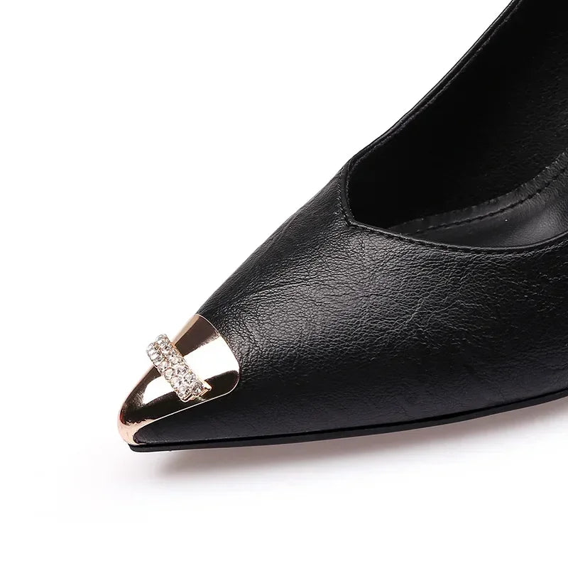 Women’s High Heel & Flat Shoe Metal Toe Cap – Leather Tip Protector Accessory Against Kicks & Wear | غطاء معدني لحماية مقدمة الحذاء النسائي – واقٍ للجلد ضد الخدوش والاحتكاك للكعب العالي والأحذية المسطحة