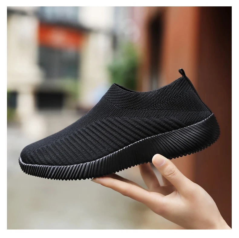 Women’s Vulcanized Slip-On Sneakers – High Quality Loafers, Plus Sizes Available | حذاء نسائي فلكنايزد بدون رباط – لوفزر أنيقة عالية الجودة، مقاسات كبيرة متوفرة
