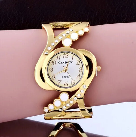 Luxury Gold Bracelet Women’s Watch – Diamond Style