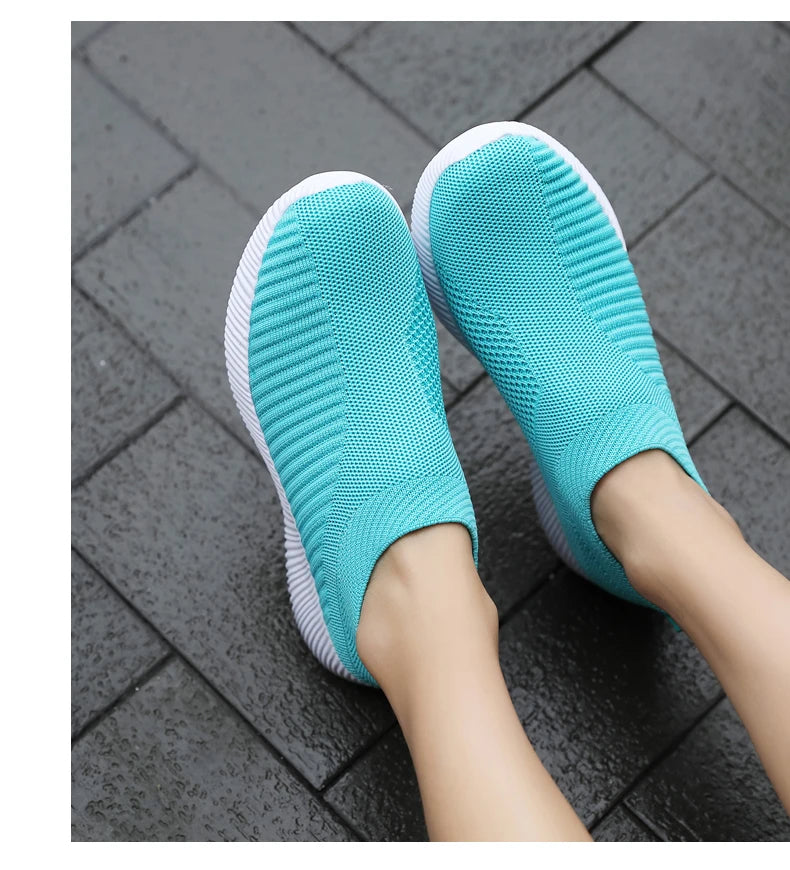 Women’s Vulcanized Slip-On Sneakers – High Quality Loafers, Plus Sizes Available | حذاء نسائي فلكنايزد بدون رباط – لوفزر أنيقة عالية الجودة، مقاسات كبيرة متوفرة