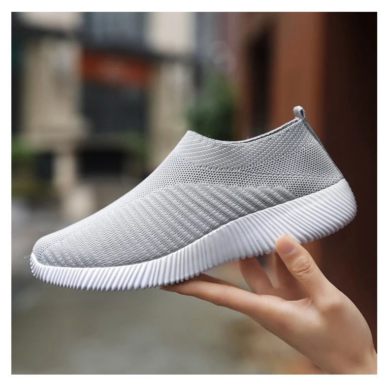 Women’s Vulcanized Slip-On Sneakers – High Quality Loafers, Plus Sizes Available | حذاء نسائي فلكنايزد بدون رباط – لوفزر أنيقة عالية الجودة، مقاسات كبيرة متوفرة
