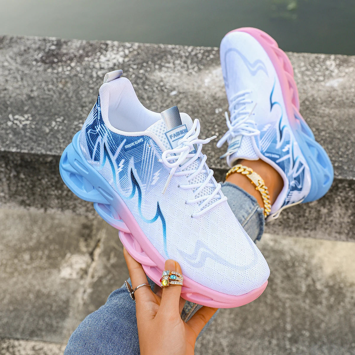 Women Breathable Lightweight Sports Sneakers – Anti-Slip Flat Shoes