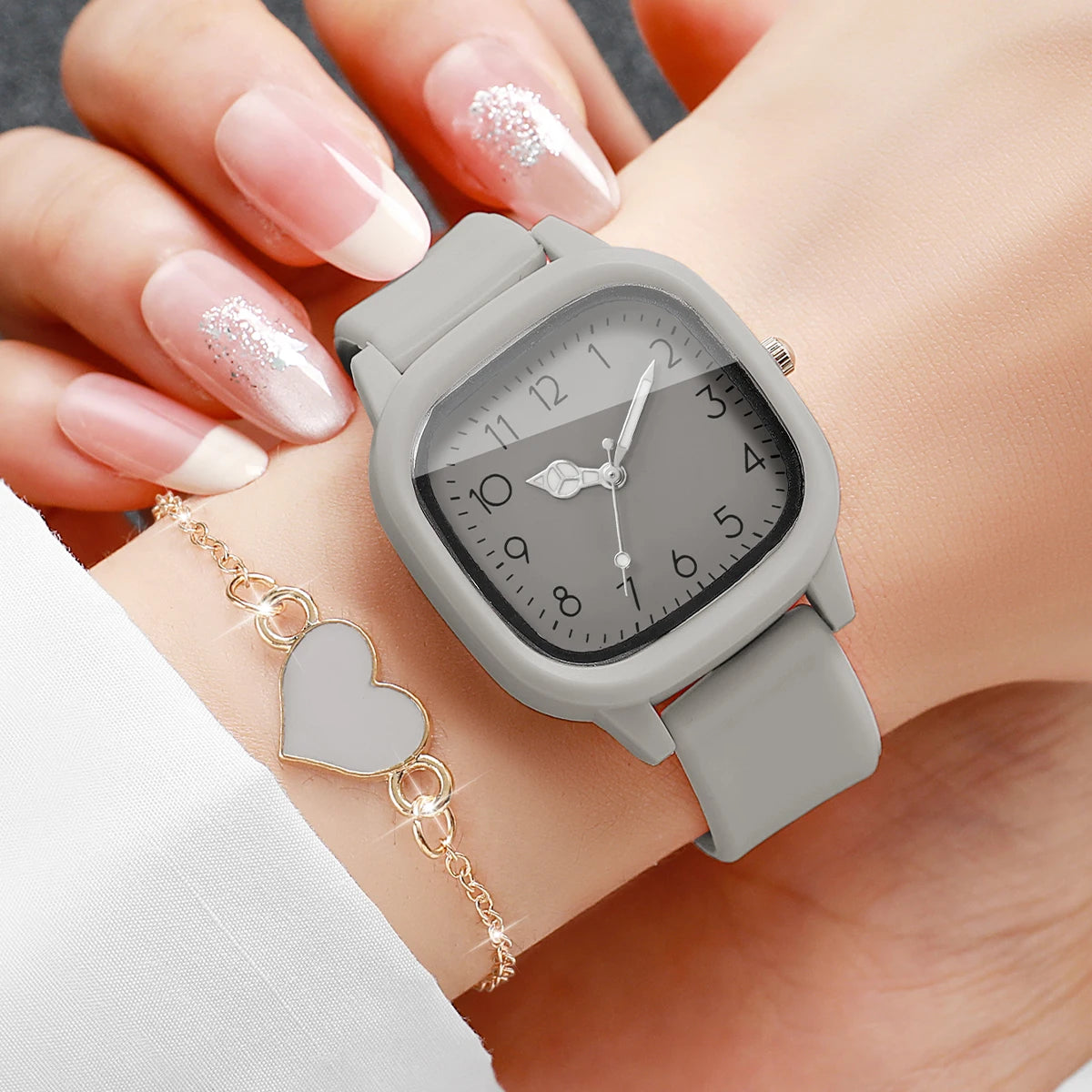 2PCS Women Watch Heart BraceletSet Grey Square Dial Silicone Strap Ladies Quartz Wristwatch Clock Relogio Feminino (Without Box)