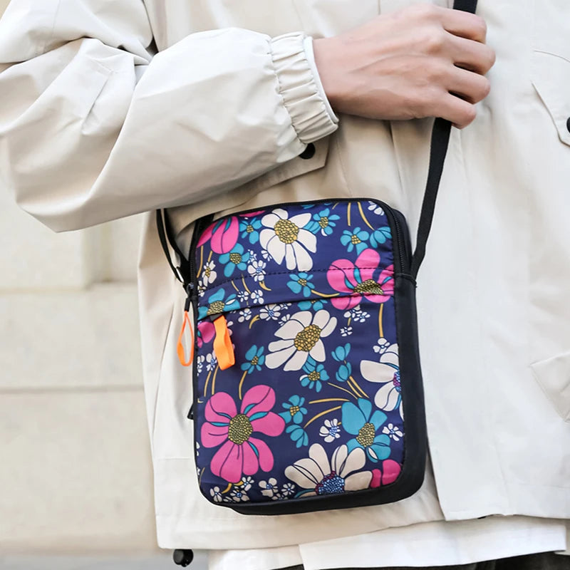 Mini crossbody bags for men and women, versatile and stylish, come in a variety of colors and are perfect for travel.