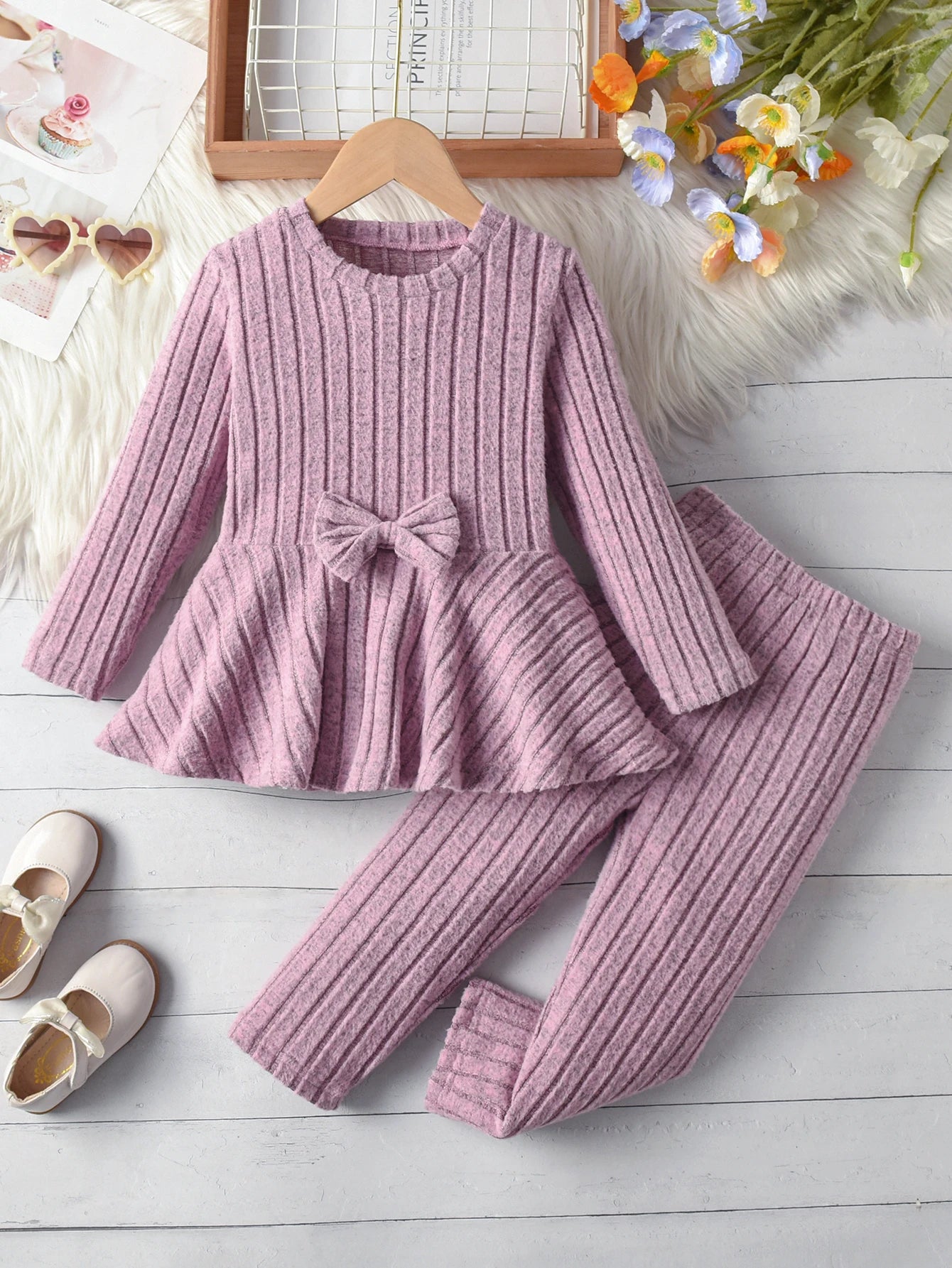 Girls' Long-Sleeved Suit, Children'S Round-Neck Bow Top And Long Pants Are Suitable For Spring And Autumn Outdoor Activities