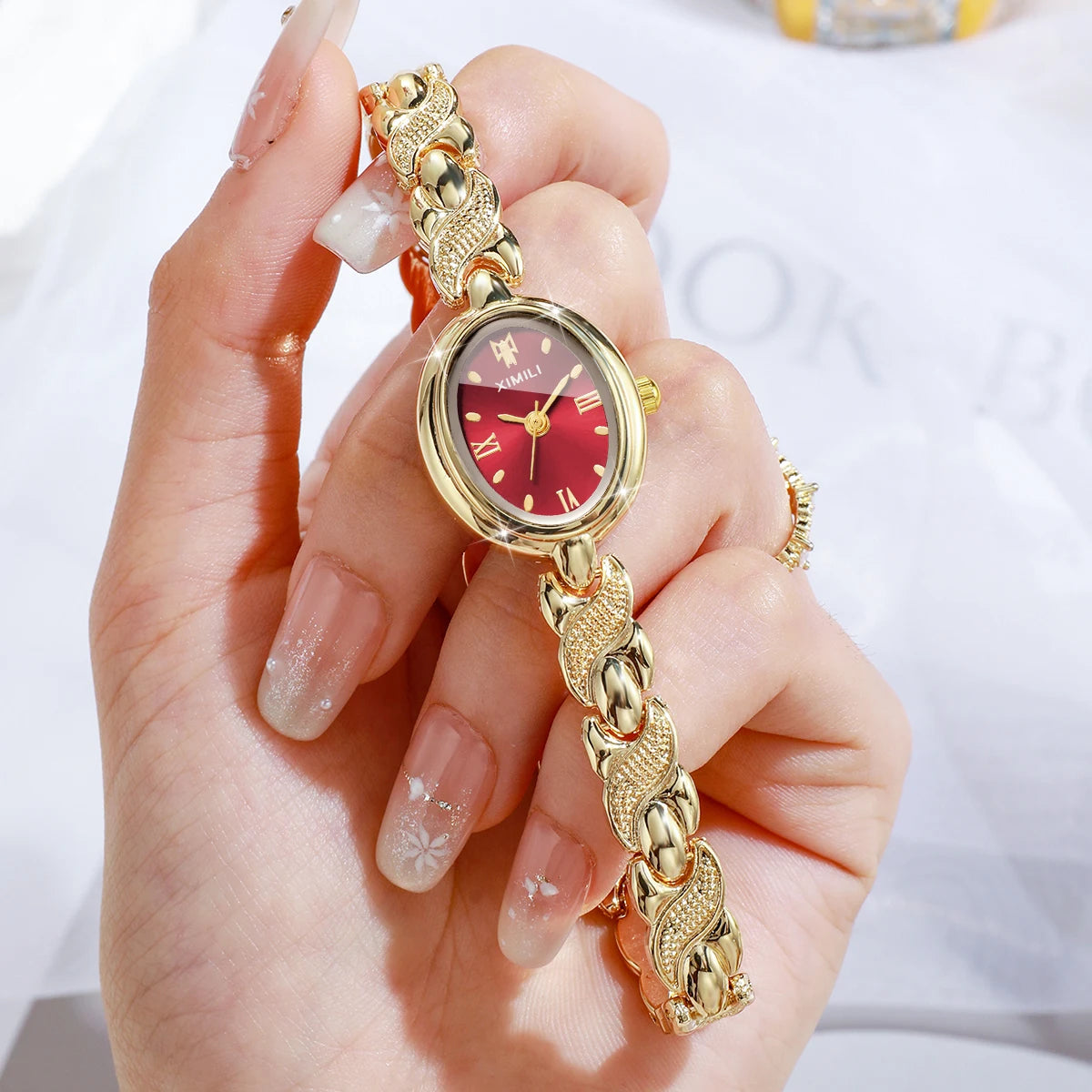 Luxury Gold Oval Women Quartz Watch Roma Dial Metal Bracelet Elegant Ladies Dress Wristwatch Clock Relogio Feminino（Without Box）