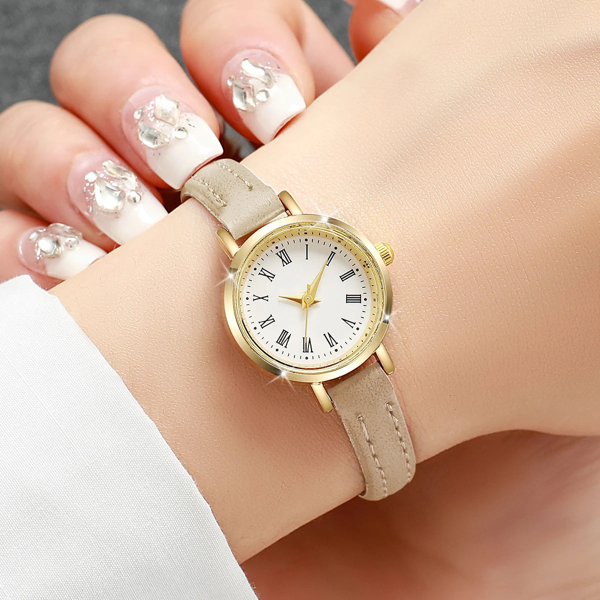 Women Watches Fashion Small Roma Dial Ladies Leather Band Quartz Watch Reloj Mujer Girls Clock Gift