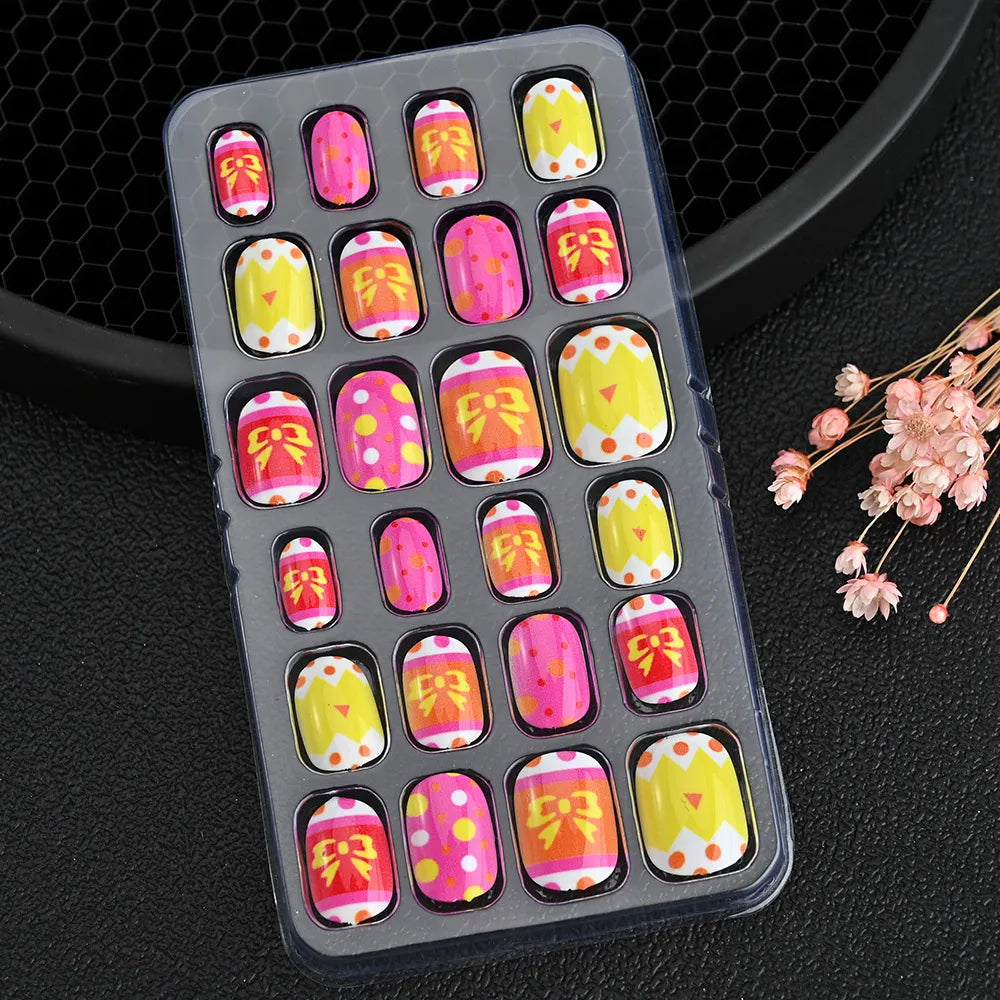 24Pcs/Box Cartoon Heart Bow Rainbow Design Kid Fake Nails Tips Cute False Nail Girls Press on Nails Full Cover Short Fingernails
