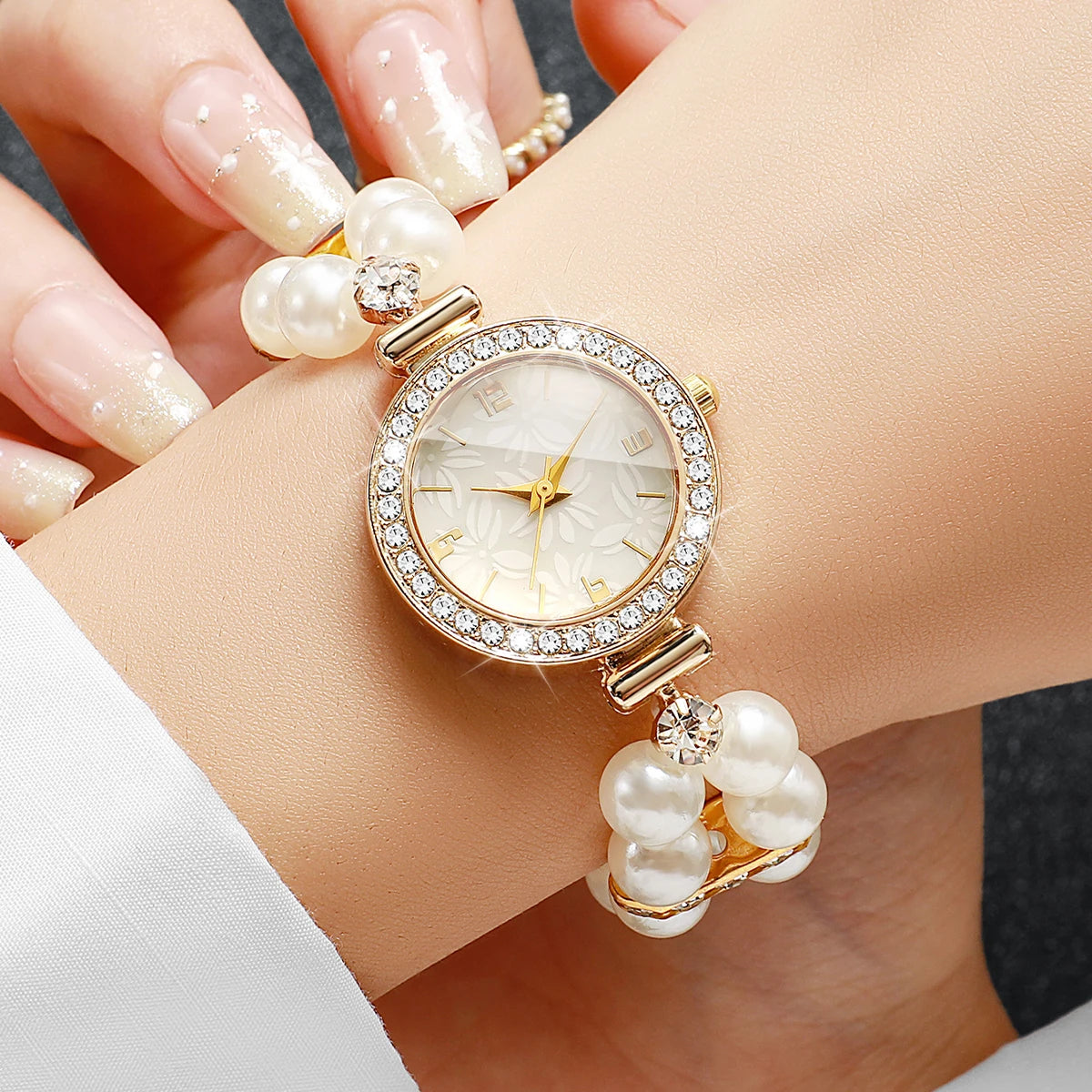 Elegant Pearl Bracelet Strap Women Watches Luxury Rhinestone Ladies Party Dress Quartz Wristwatch Relogio Feminino (Without Box)