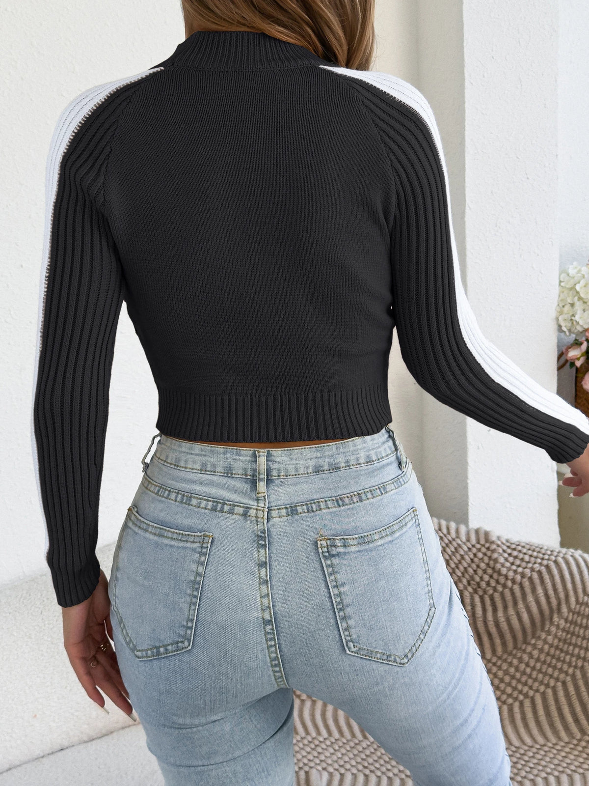 2026 Fashion Women's Round Neck Long Sleeve Stripe Knitted Sweaters for Autumn Winter Casual Warm Comfortable Pullover Woman Top