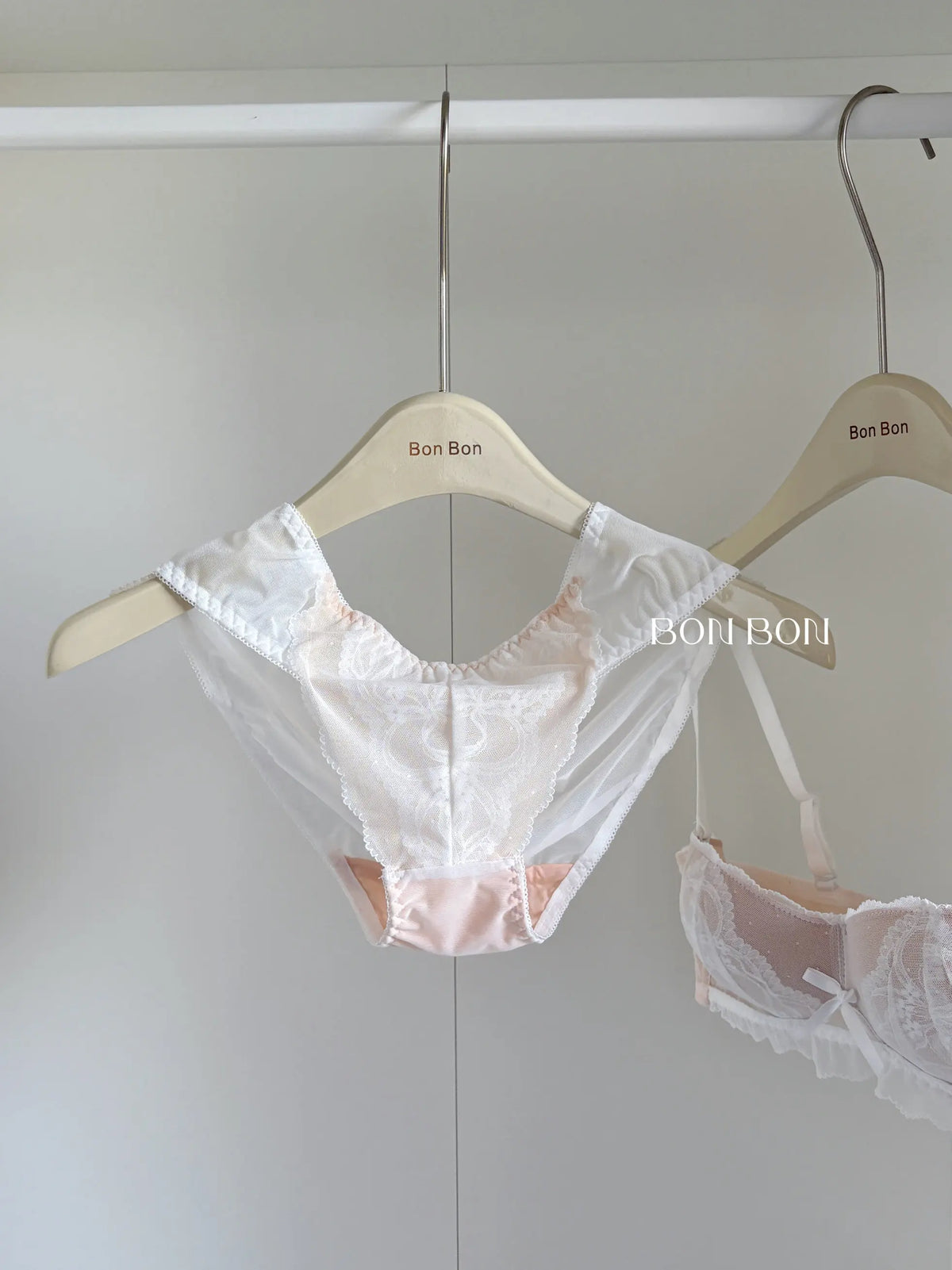 Women's French Lace Bra & Briefs Set Sexy Semi Cup Push Up Small Bust Support Enhance Comfort Lightweight Bralette Free Shipping