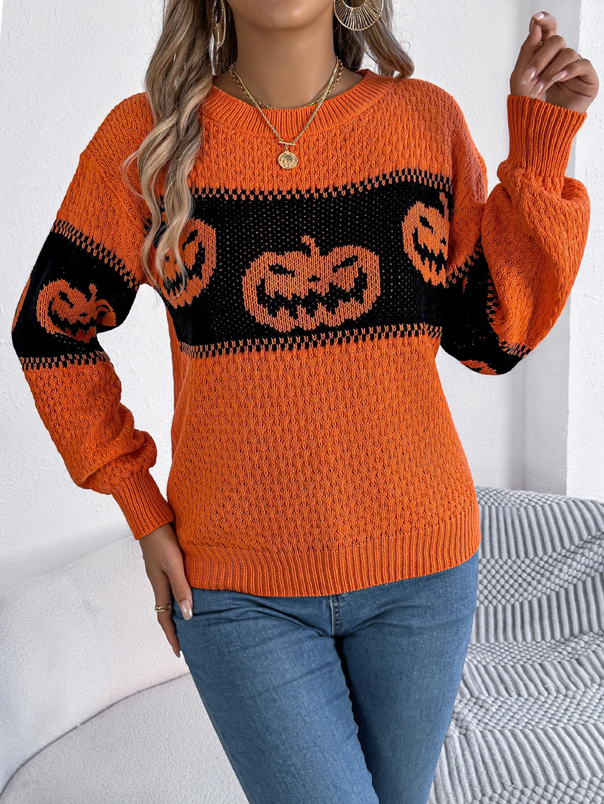 Halloween Women's Casual Autumn and Winter Elegant Contrasting Pumpkin Pattern Long Sleeved Pullover Sweater