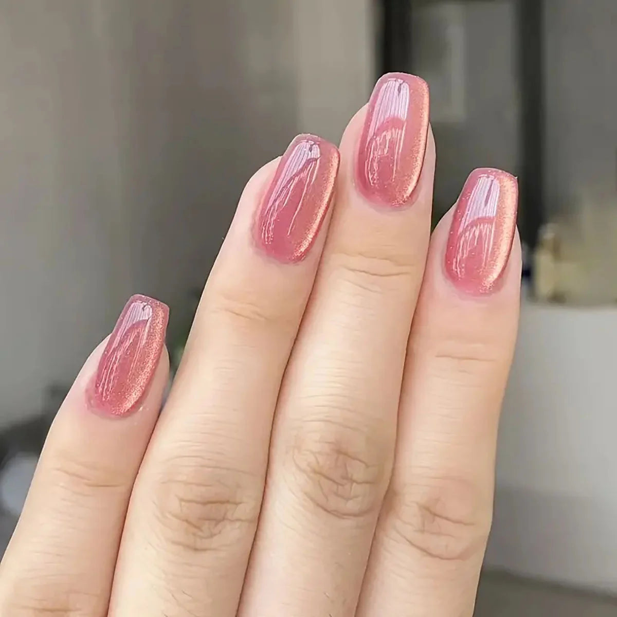 24pcs Glossy Cat's Eye Wearable Press On Nails Full Cover Nude Color Short Ballet False Nails Women Square Fake Nail Tips