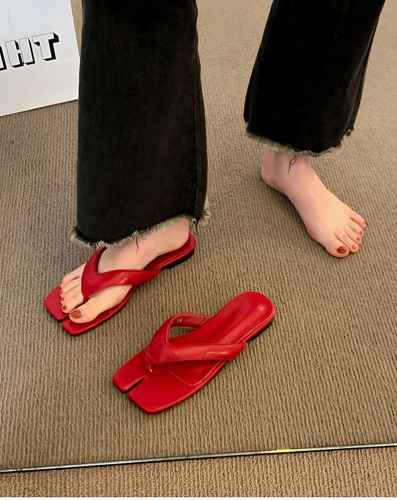 2025 Summer Women's Clip Toe Slippers Fashion Flats Slides Comfort Outdoor Beach Vacation Flip Flop