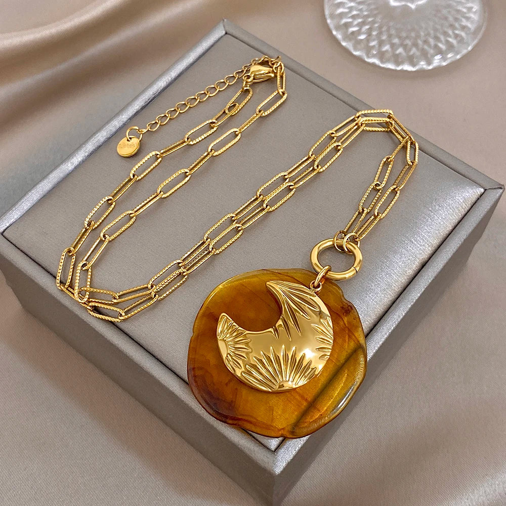 Trendy 316L Stainless Steel Chain Necklace Vintage Amber Resin Moon Round Pendant Statement Waterproof Fashion Jewelry