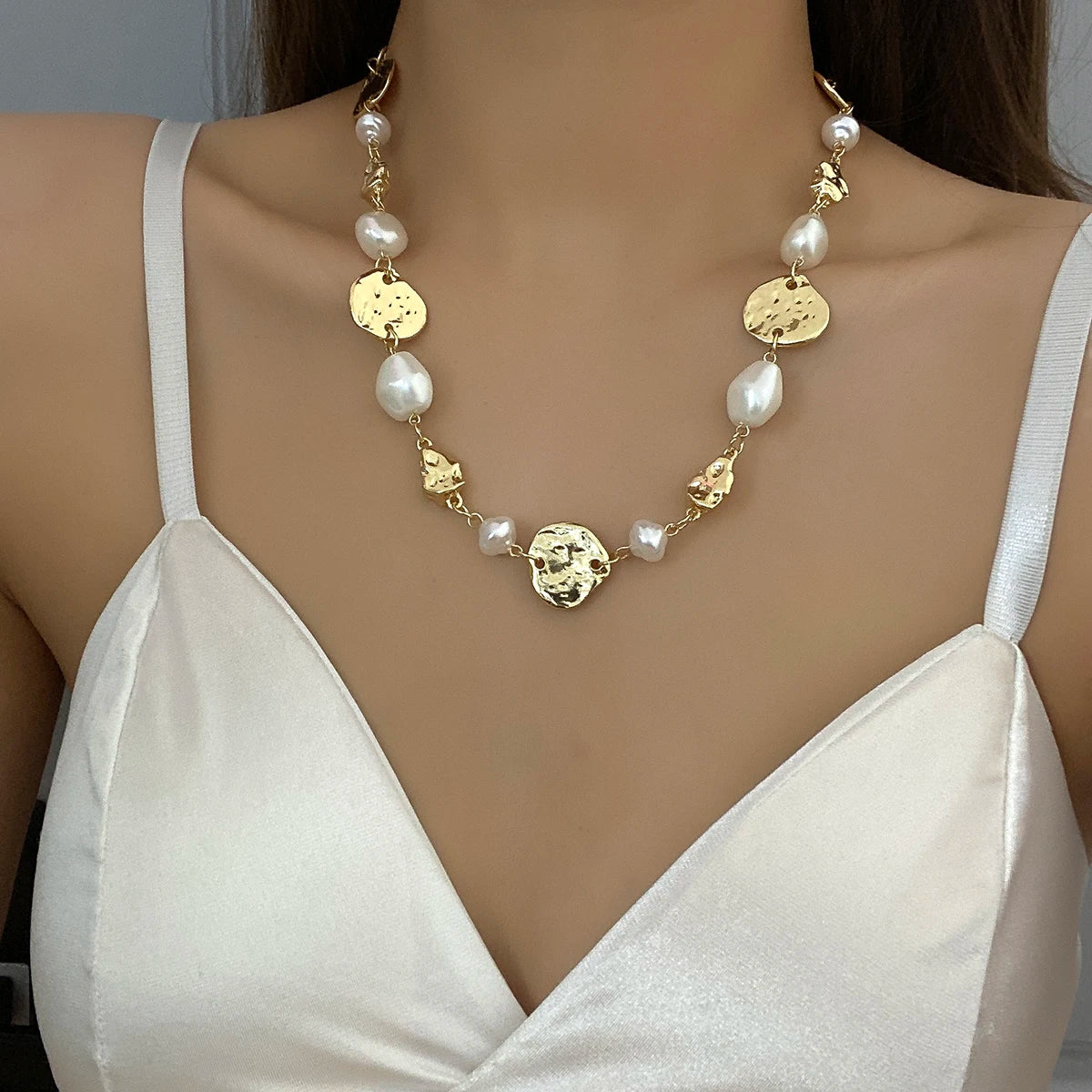 Flashbuy Trendy Gold Color Necklace Creative Irregular Metal Pearls Chain Choker Necklace Clavicle Chain Collier Jewelry