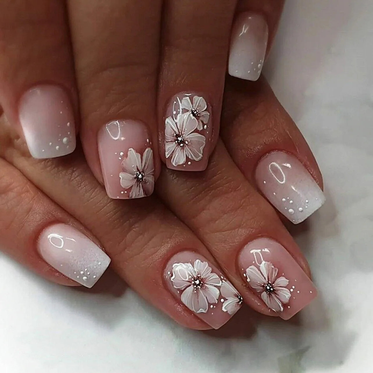 24Pcs Ladder-shaped Ballet False Nails with Glue Stripe Floral Nail Art Ombre French Press on Acrylic Nail Tips for Spice Girls