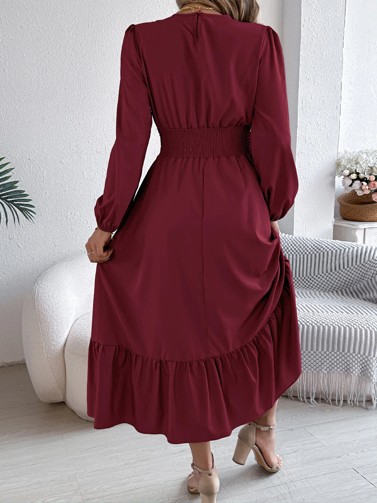Autumn and Winter Casual Elegant Solid Color Round Neck Long Sleeved Waist Cinched Lotus Leaf Edge Dress Women Clothing