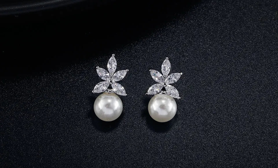 ZAKOL Temperament Imitation Pearl Flower Stud Earrings Elegant Leaf Marquise Zirconia Wedding Party Jewelry for Women