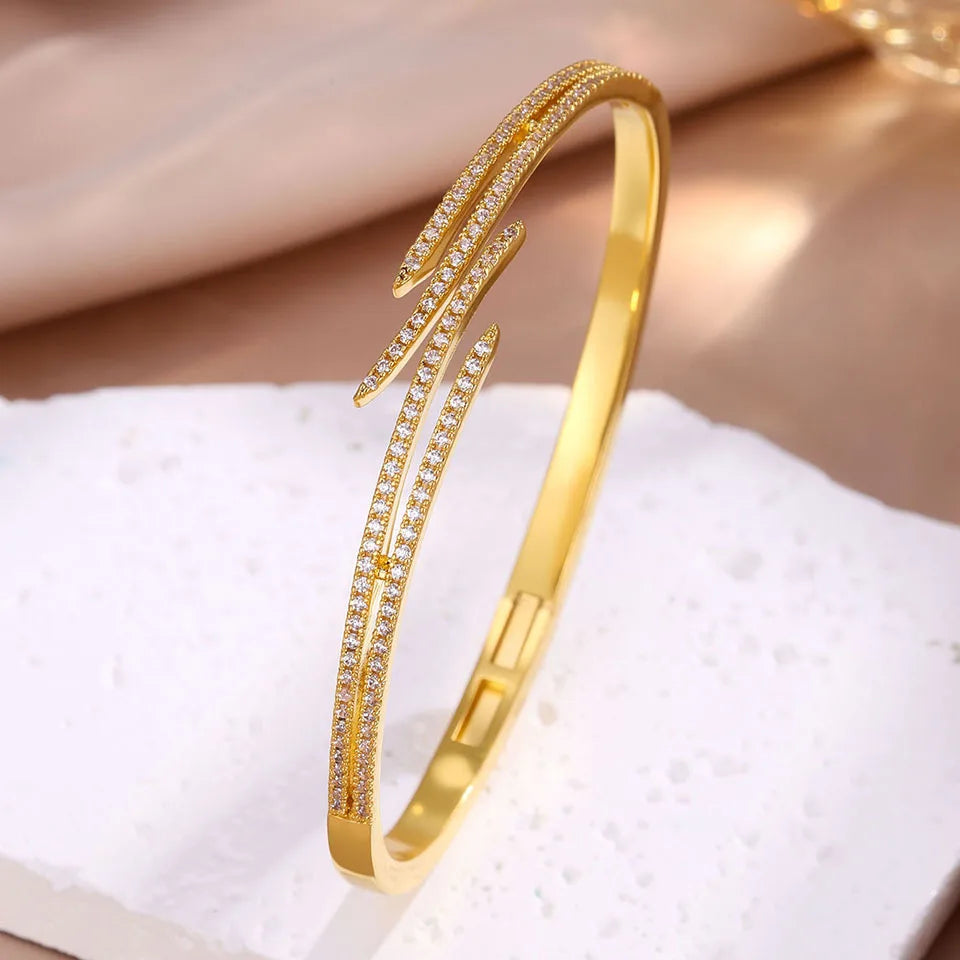 ZAKOL Luxury Irregular CZ Zircon Wings Women's Open Bracelet Temperament Exquisite Party Wear Accessories Female