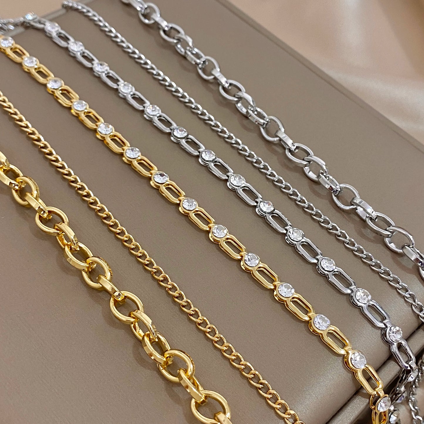 Punk Chunky Gold Color Rhinestone Multilayer Chain Choker Necklaces For Women Temperament Daily Jewelry Accessories