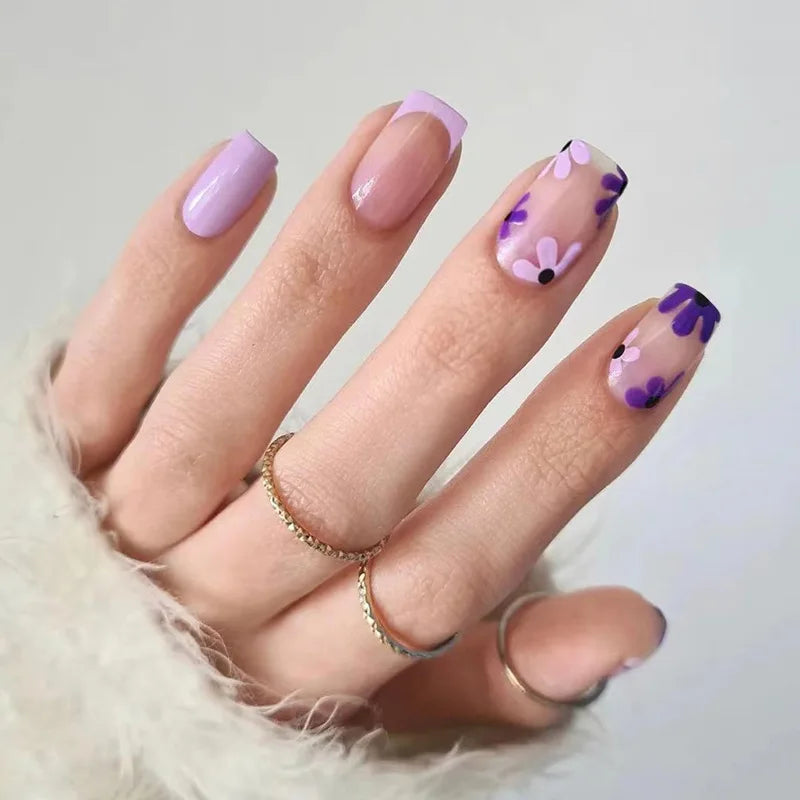 24Pcs Cute Green Short Square False Nails with Glue Flora Nail Art Glossy Simple Full Cover Press on Wearable Nail Manicure Tips
