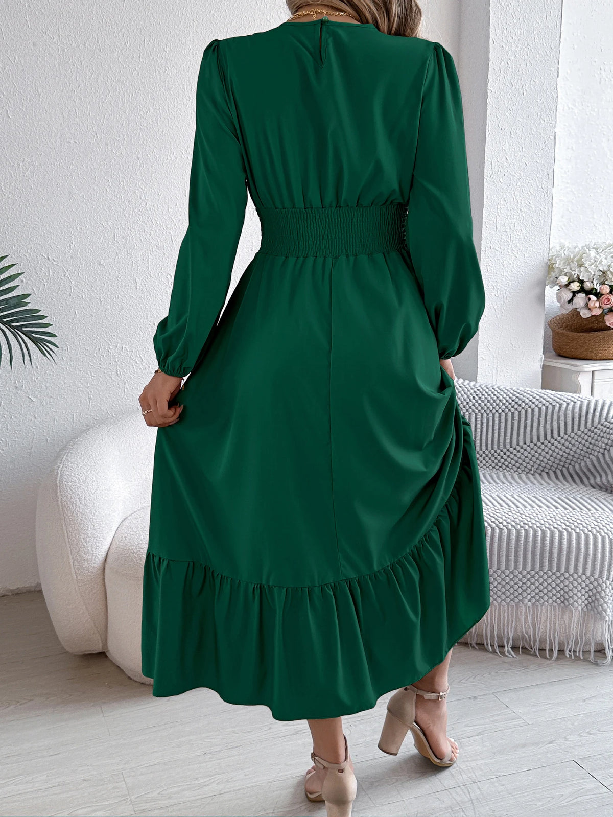 Autumn and Winter Casual Elegant Solid Color Round Neck Long Sleeved Waist Cinched Lotus Leaf Edge Dress Women Clothing
