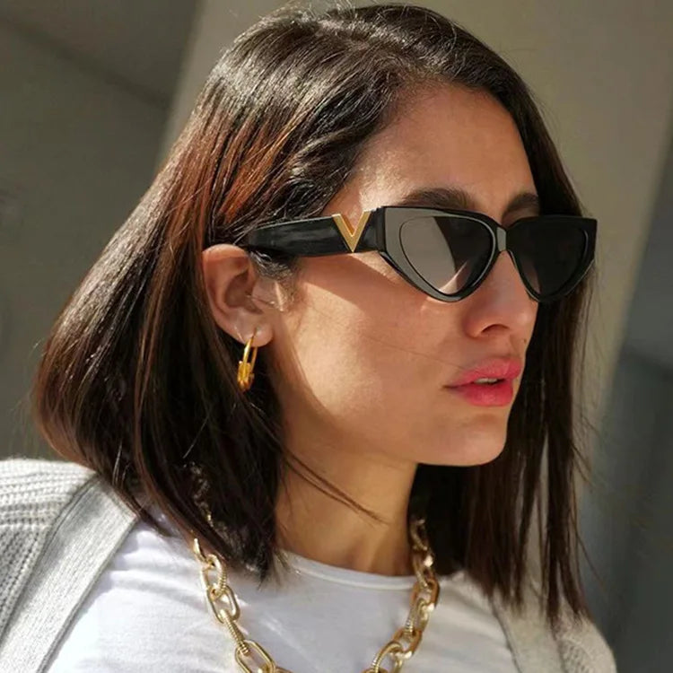 Vintage Small Cat Eye Sunglasses – Unisex Retro UV400 Shades