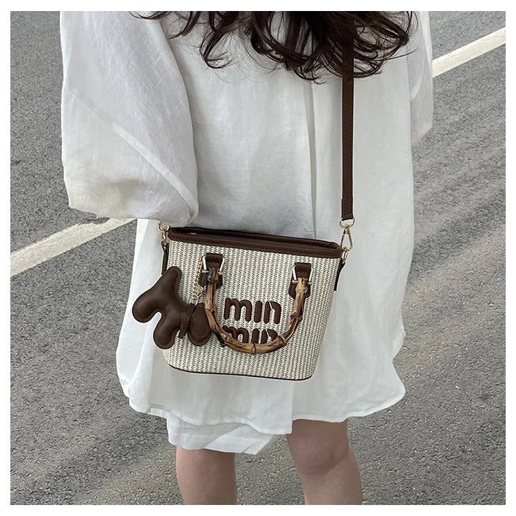 2025 New Spring Fashion Contrasting Straw Bamboo Joints Basket Bag Bucket Bag Hand-held Shoulder Diagonal Bag
