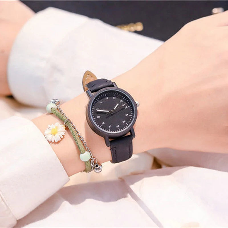 YIKAZE Women's Watch PU Leather Strap Women Quartz Watches Waterproof Round Dial Retro Bracelet Watch Ladies Girls Wristwatch
