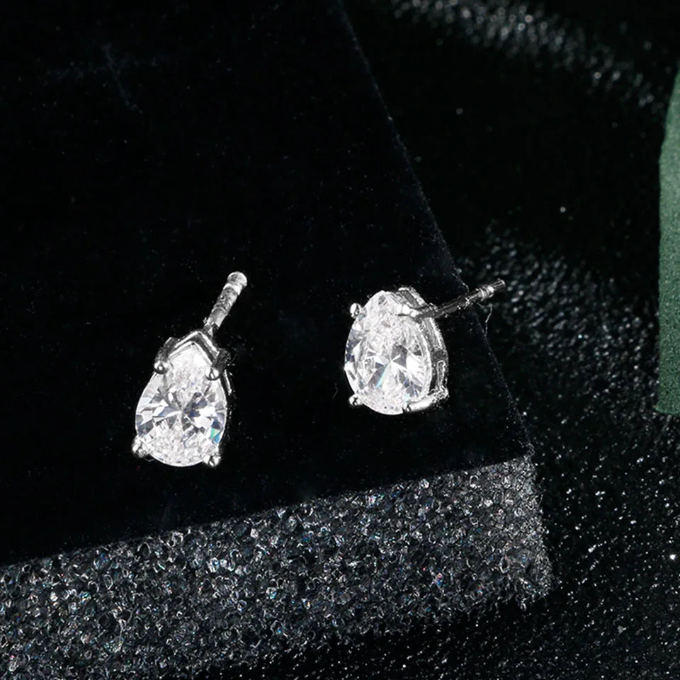 ZAKOL Pear Cut Solitaire White Zircon Mini Stud Earrings Exquisite Crystal Water Drop CZ Earring Jewelry Gift for Women Girls