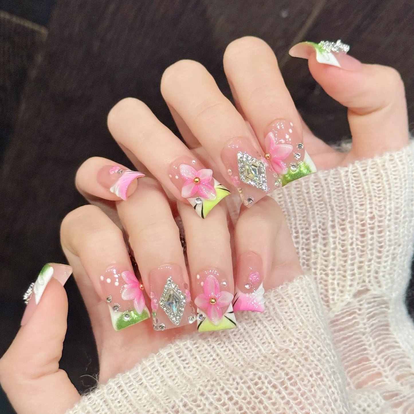 10Pcs Summer Sweet Girl Cherry Fake Nail Art Full Cover Butterfly Rhinestone 3D Stick on Nails French Duckbill Wearable Manicure