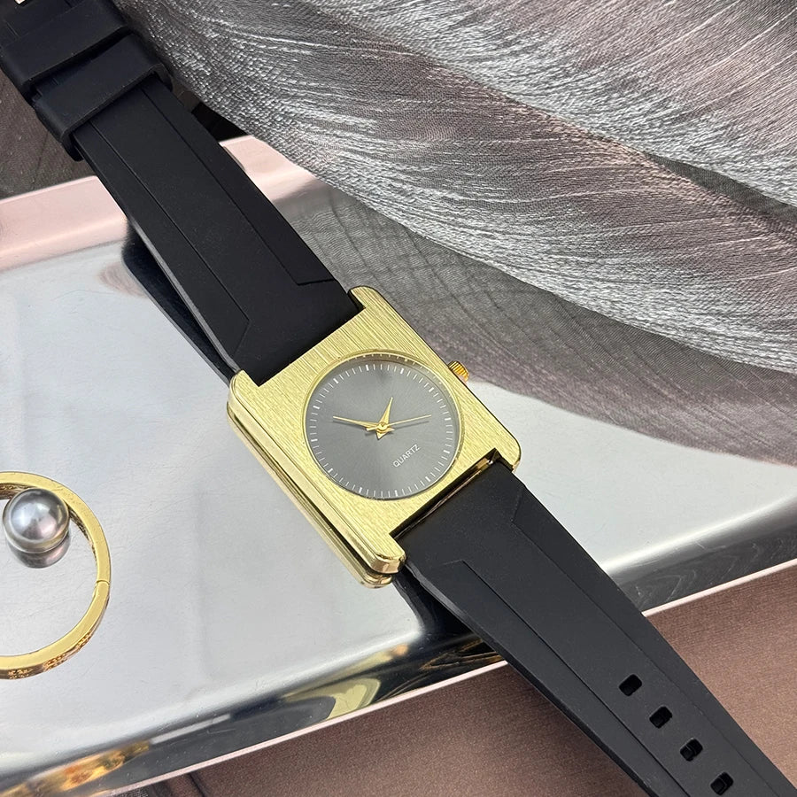 New TT Square Dopaamine Colored Women's Watch Fashion Large Dial Brushed Shell High-End Silicone Strap Ladies' Timepiece