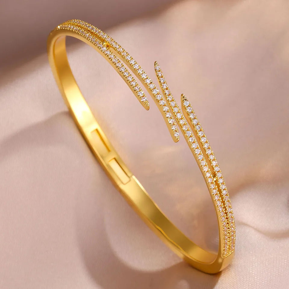 ZAKOL Luxury Irregular CZ Zircon Wings Women's Open Bracelet Temperament Exquisite Party Wear Accessories Female