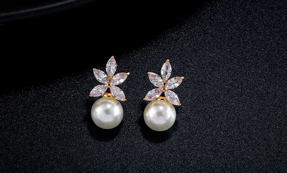 ZAKOL Temperament Imitation Pearl Flower Stud Earrings Elegant Leaf Marquise Zirconia Wedding Party Jewelry for Women