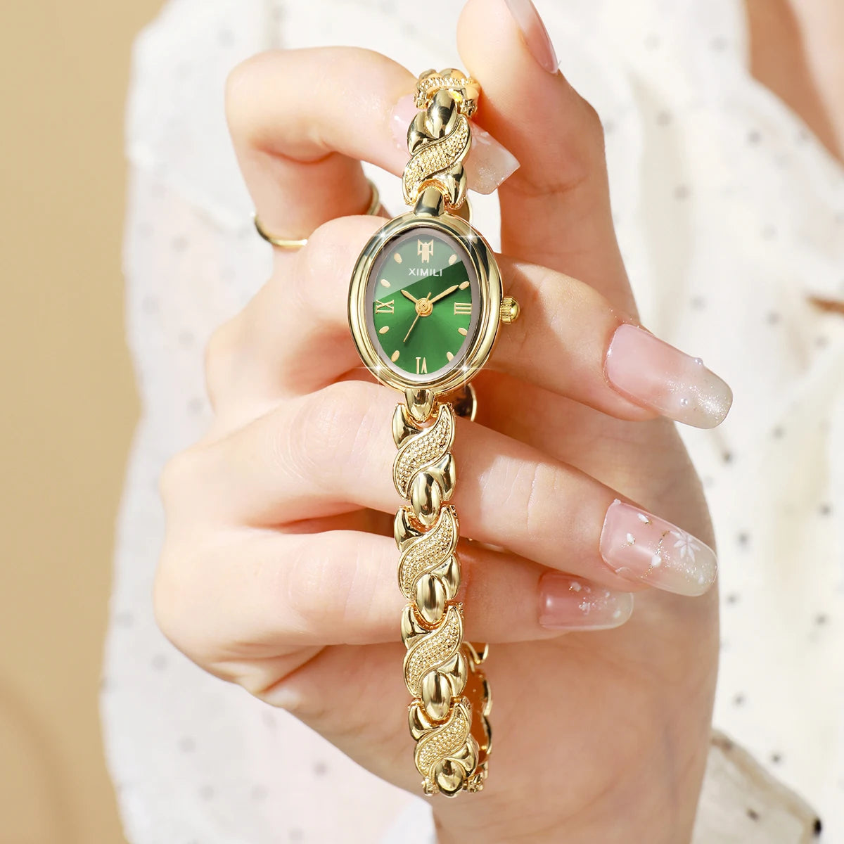 Luxury Gold Oval Women Quartz Watch Roma Dial Metal Bracelet Elegant Ladies Dress Wristwatch Clock Relogio Feminino（Without Box）