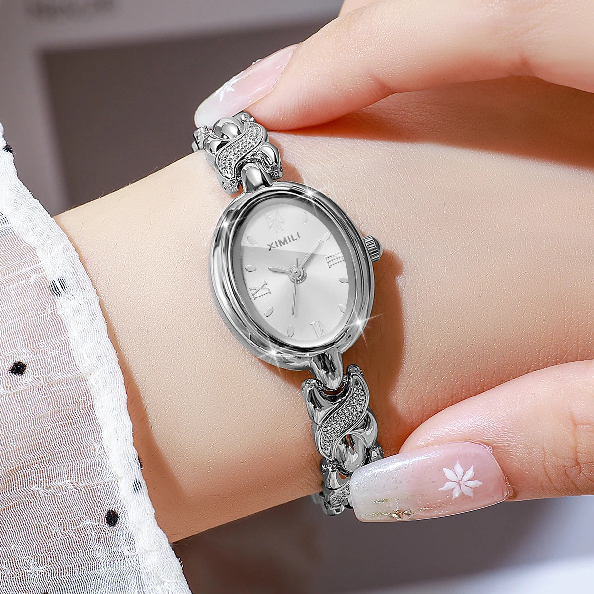 Luxury Gold Oval Women Quartz Watch Roma Dial Metal Bracelet Elegant Ladies Dress Wristwatch Clock Relogio Feminino（Without Box）