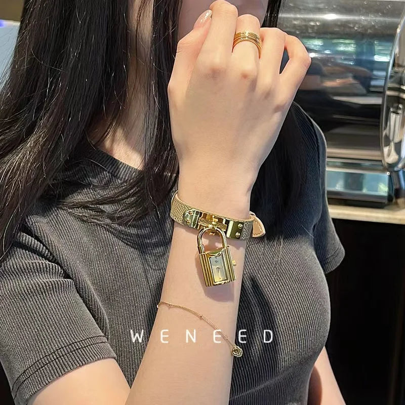 new Vintage Leather Chain Women’s Watch – Small Gold Dial