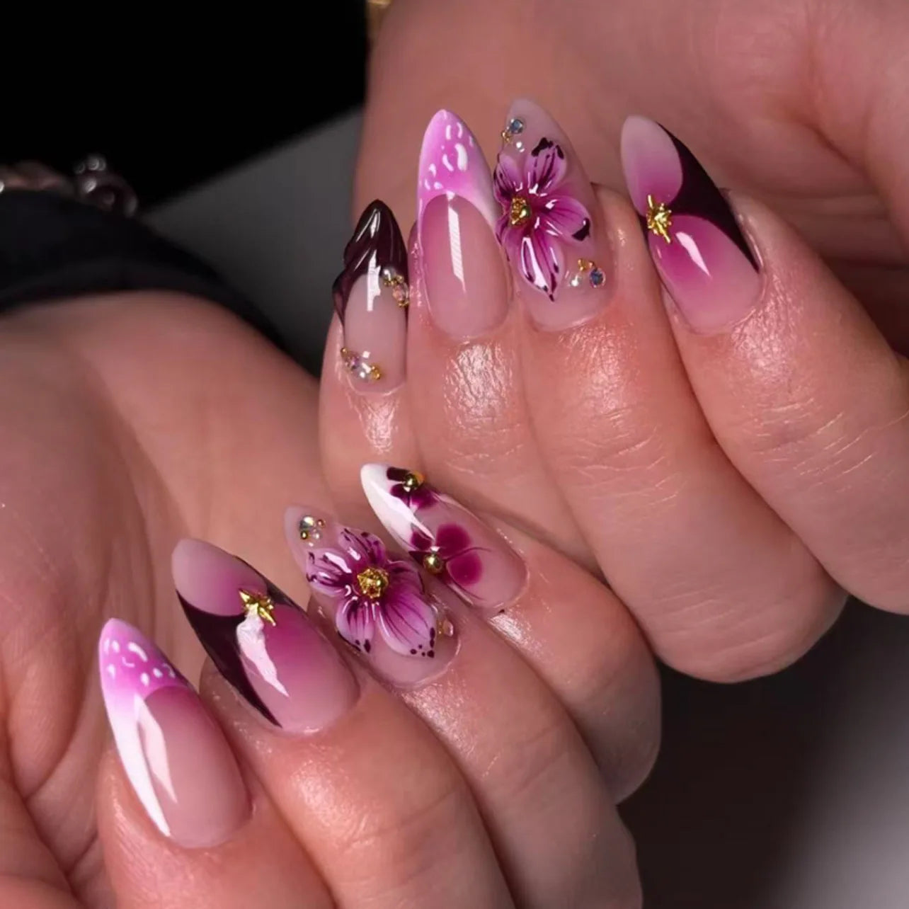 24Pcs Wine Red Almond Bow Heart Designs Press on Nails Glitter Cat Eye Diamond Nail Patch Wearable Elegant Full Cover Nail Tips