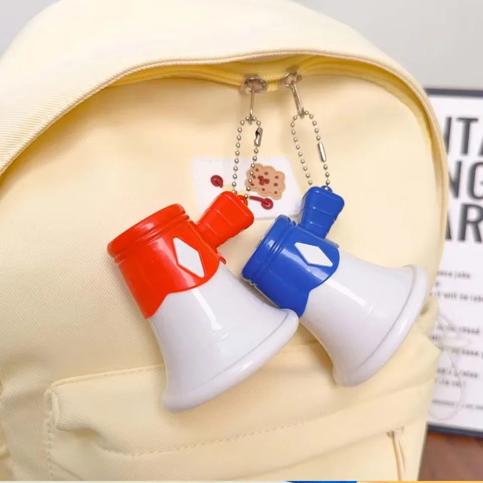 ZAKOL Red Blue Mini Speaker Loudspeaker Handheld KeyChain Outdoor Loudspeaker Decompression Toy Backpack Pendant Gift