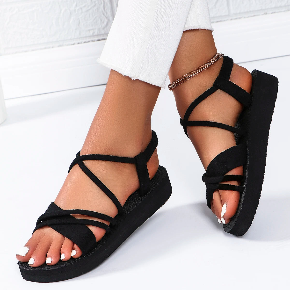 Trendy Women’s Bright Belted Sandals – Soft Sole, Anti-Slip Comfort | صندل نسائي عصري لامع مع حزام – نعل ناعم ومريح مانع للانزلاق