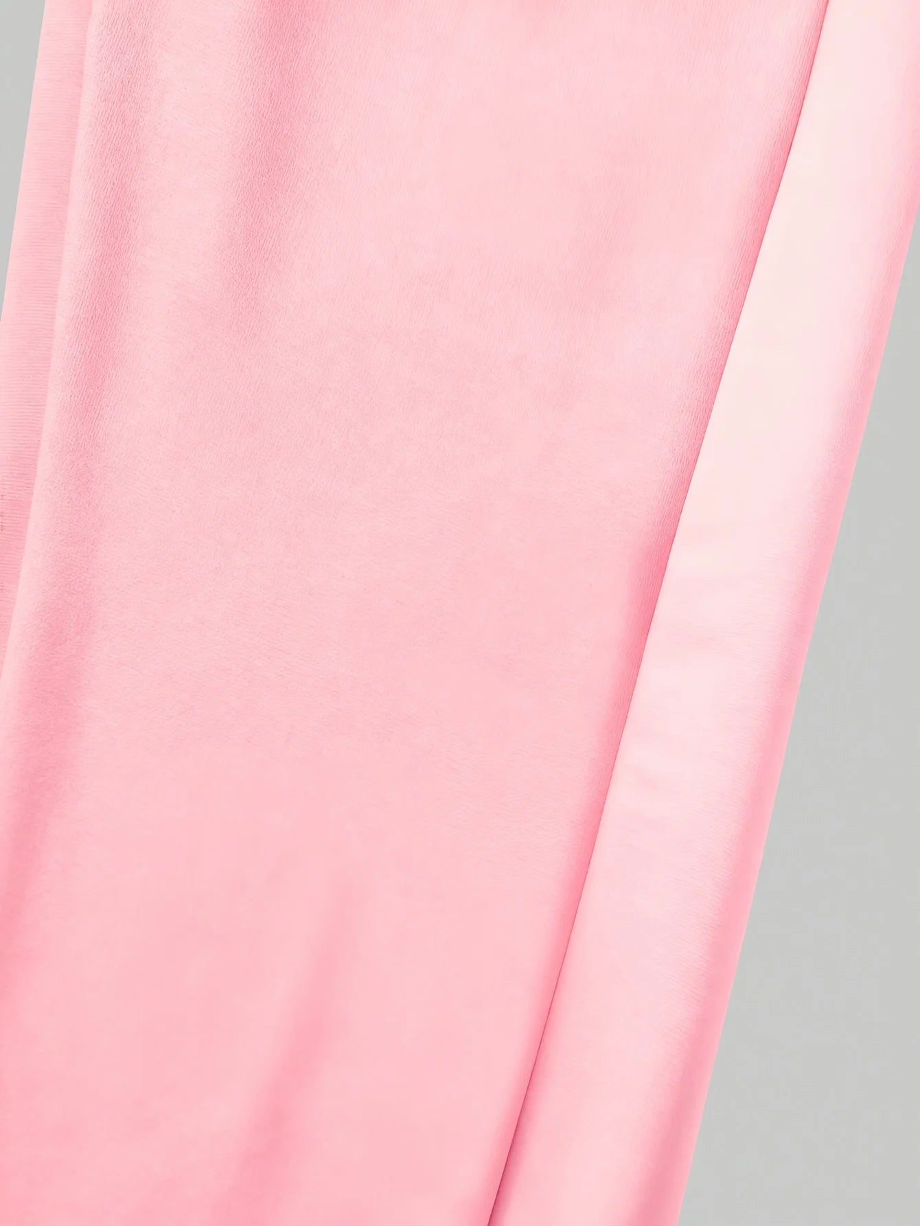 Sweet and Cool Leopard Print Bow Suit for Girls Aged 4-12, White Short-Sleeved Top with Pink Leopard Print Large Bow Paired with Pink Bell-Bottom Pants, Casual and Breathable for Outdoor Wear, Sweet and Cool