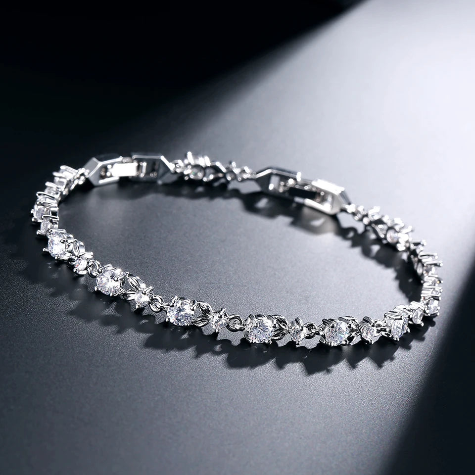 ZAKOL Exquisite Zircon Leaf Bracelets for Women Sliver Color Crystal Men Bangles Fashion Heart Zircon Girls Party Jewelry