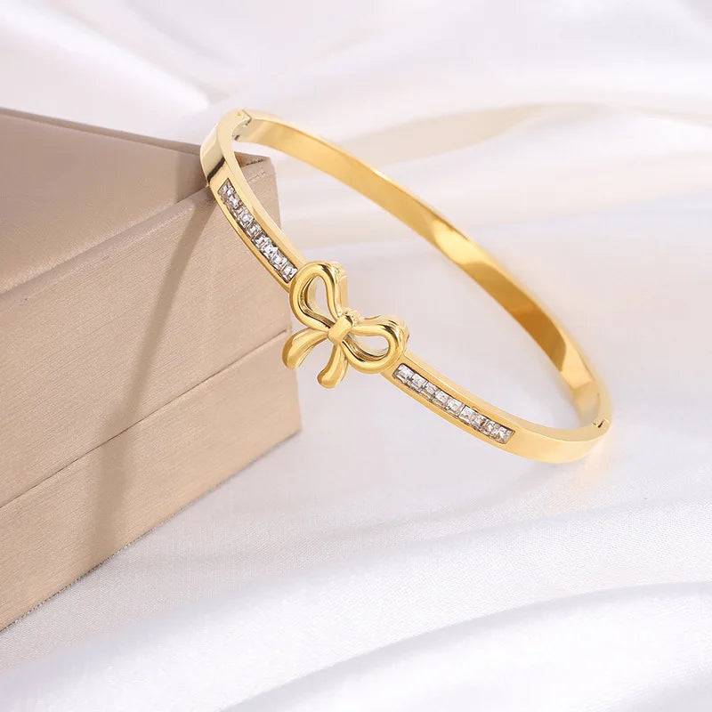 ZAKOL 4/1pcs Exquisite Bow Knot Design Charm Stackable Bracelet for Women Shining Zirconia Inlaid Bangles Jewelry Gift