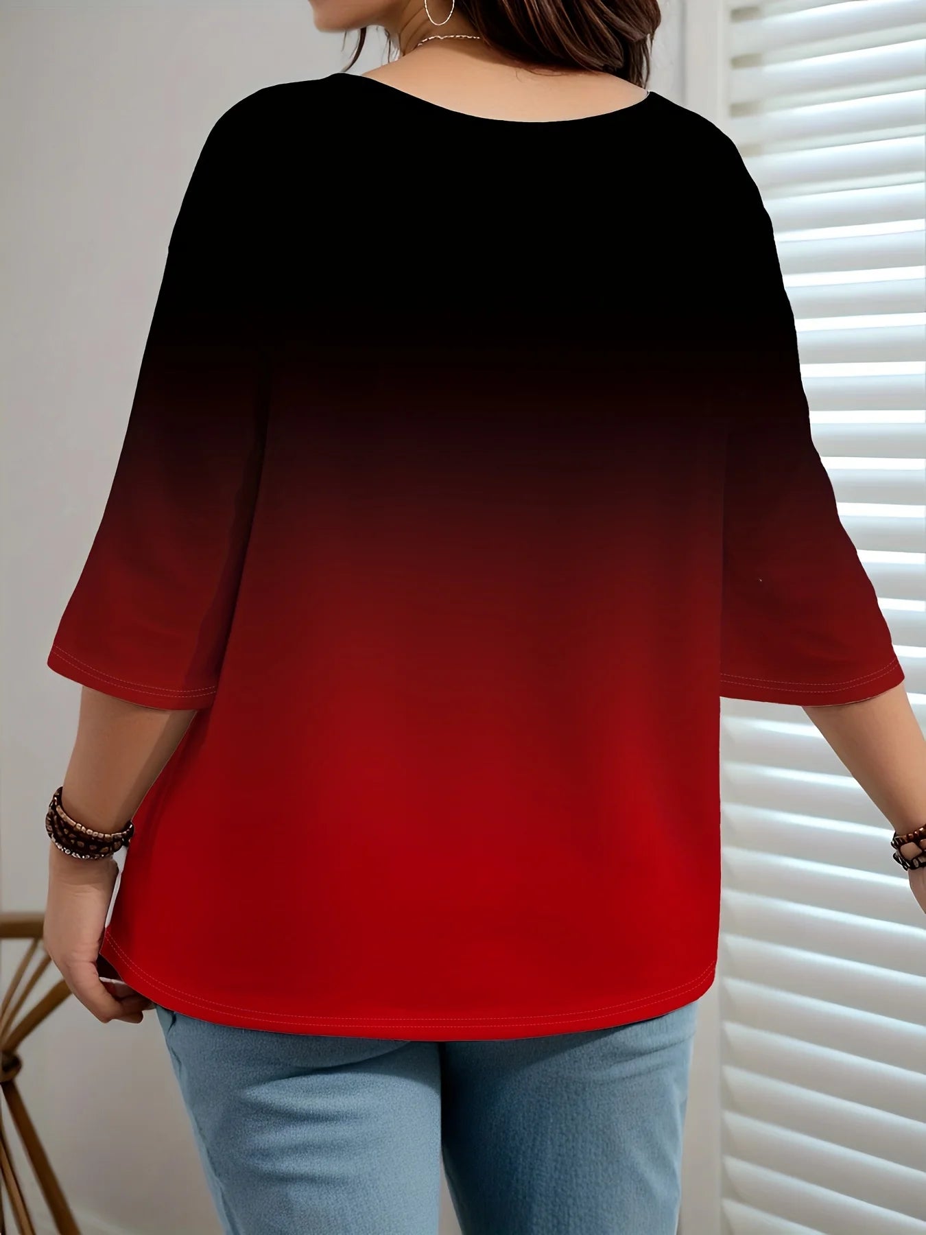Plus Size Gradient Color T-Shirt – Casual Elegant Top