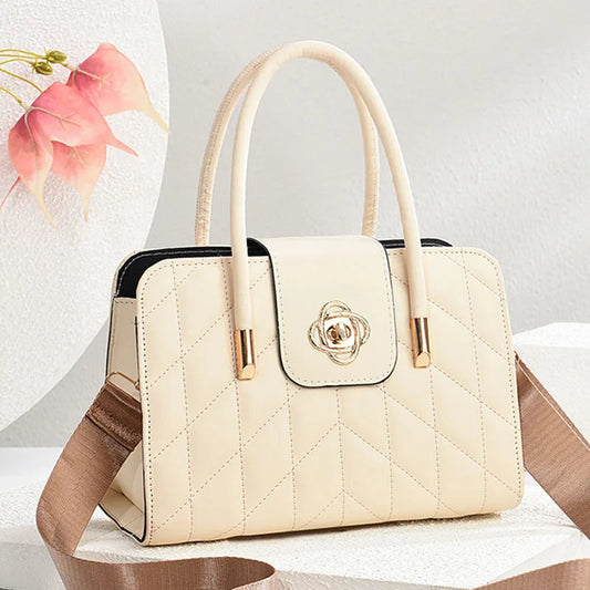 2025 Women’s Fashion Monogram Shoulder Handbag – Printed Leather Single Strap Bag | حقيبة يد نسائية 2025 – تصميم عصري بنقشة المونوغرام من الجلد بحزام كتف واحد