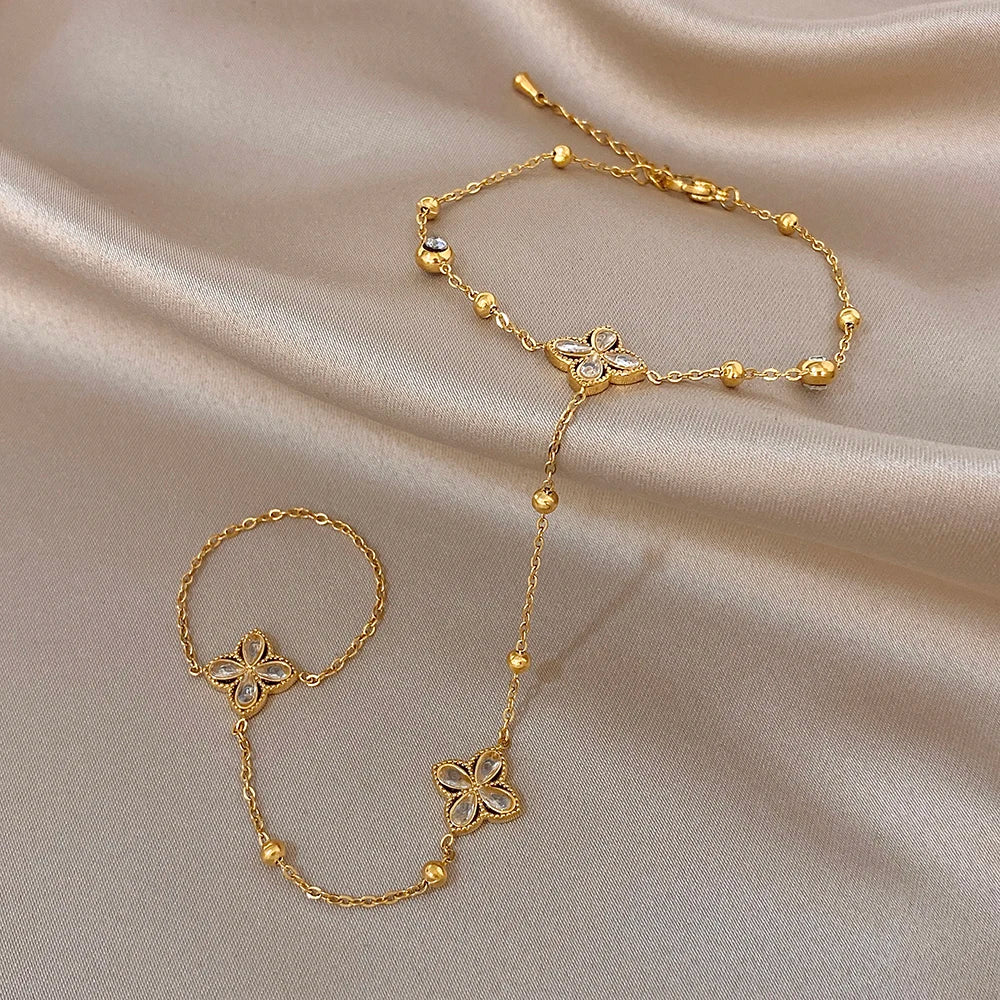 New Trendy Stainless Steel Zircon Flower Back of Hand Chain Finger Bracelet Fashion Chic Sexy Jewelry Waterproof Wholesale Gift